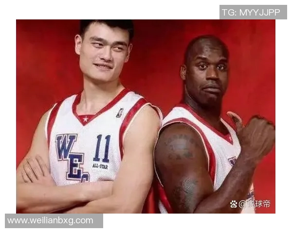 加内特与姚明同框合影展现篮球巨星风采与友谊的珍贵瞬间