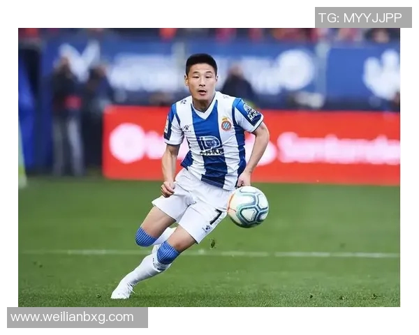 足球明星为何选择早婚背后的心理因素与职业压力分析 足球明星为何选择早婚背后的心理因素与职业压力分析